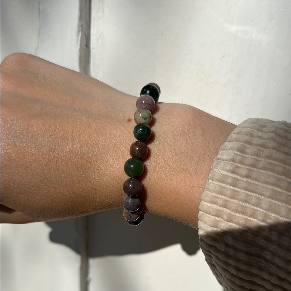 Red and Green Beaded Bracelet Elegant Jewelry